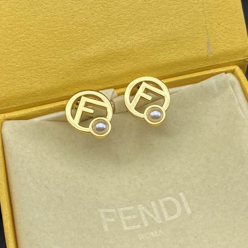 Fendi earring 10lyr19